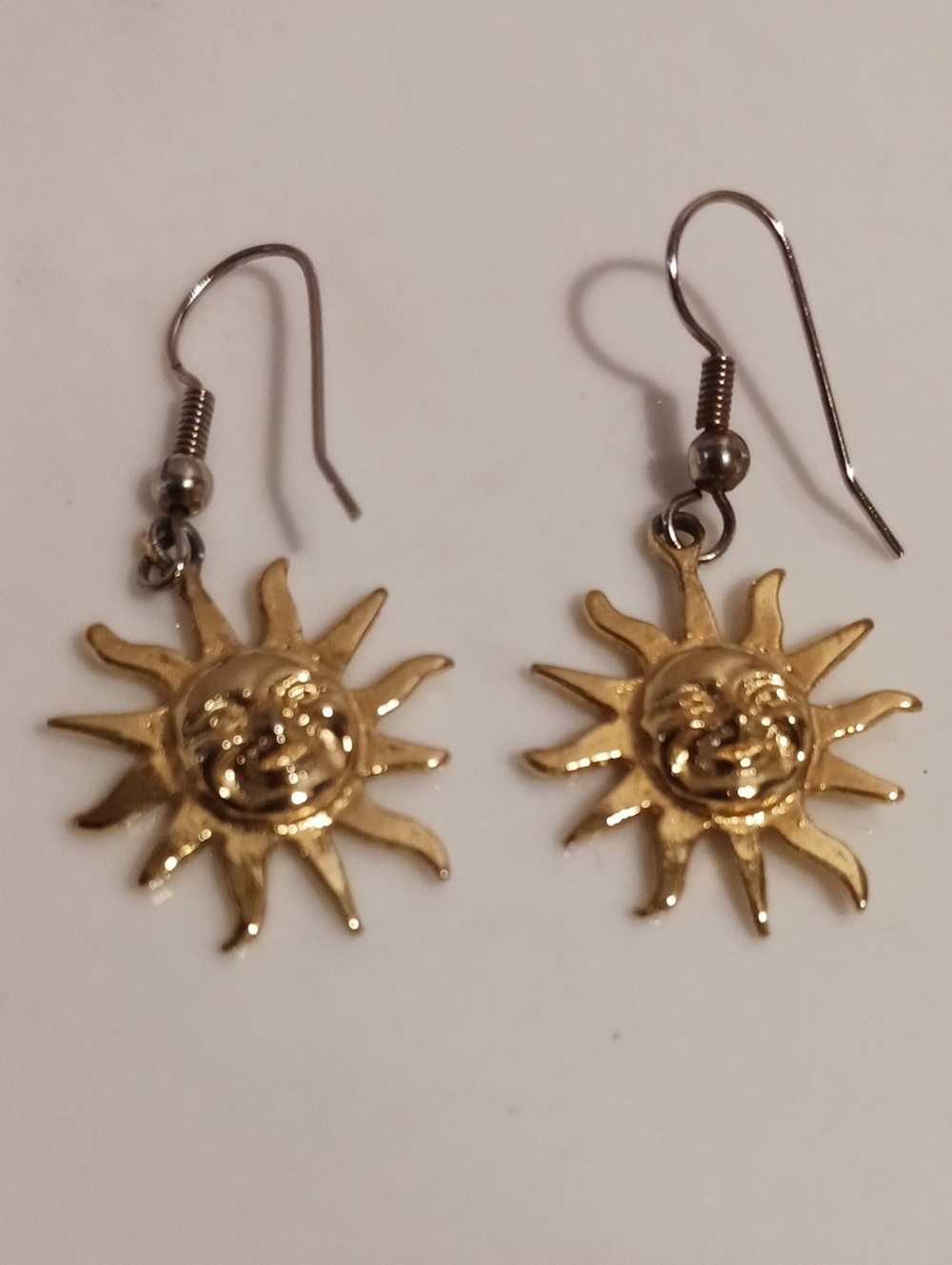 Sunface Dangle Earrings - Gold Tone 🌞⚜️🌞